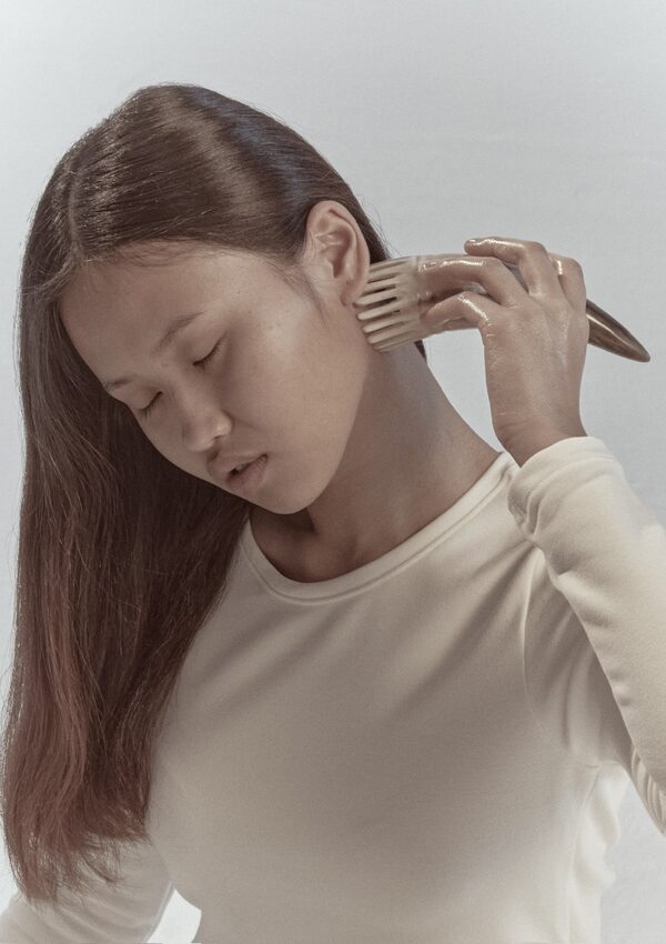 HEAD IN THE CLOUDS SCALP GUA SHA